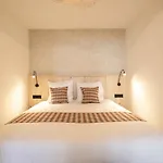 Four Star Apartments - Badhuisstraat 6